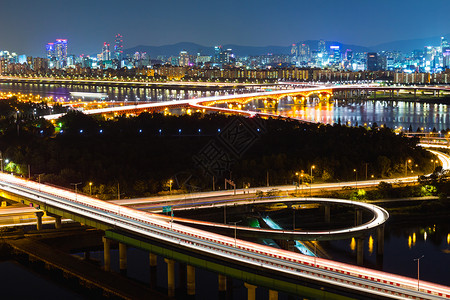 首城之夜日落交通景观场景城市风景天空团伙办公室通道图片