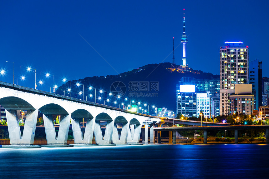 首城之夜市中心住宅通道景观建筑风景反射城市都市建筑学图片