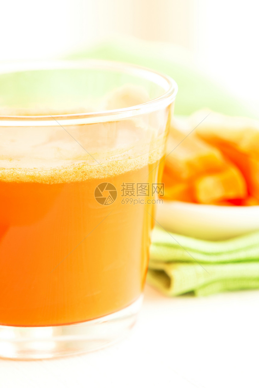 胡萝卜汁萝卜果汁餐巾玻璃图片