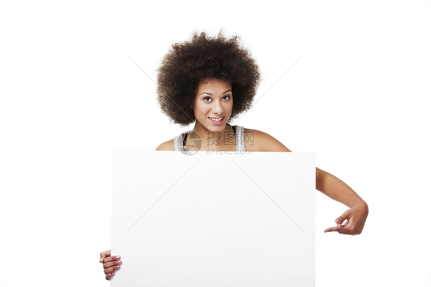持有白广告牌的妇女空白营销女性白色广告推介会女孩微笑幸福快乐图片