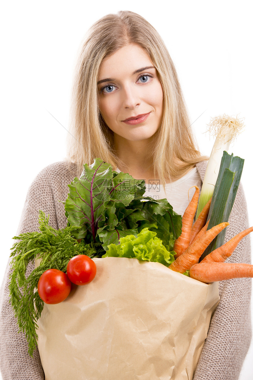 携带蔬菜的美丽女子购物成人快乐女性活力消费者顾客水果微笑食物图片