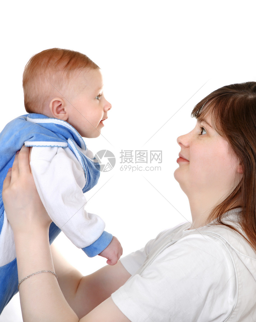 年轻母亲和婴儿男性孩子金发儿子夫妻童年蓝色女士欢乐女性图片