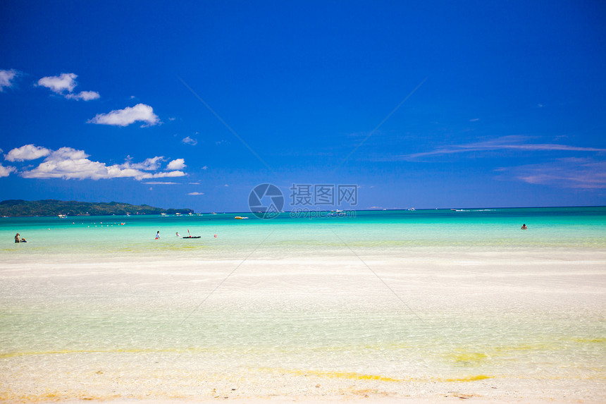 极完美的热带海滩 菲律宾菲利普有绿绿水和白沙滩日落阳光异国风景支撑地平线晴天海岸闲暇情调图片