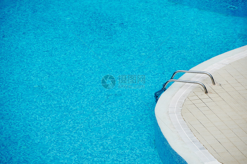 游泳池蓝色温泉水池游泳图片