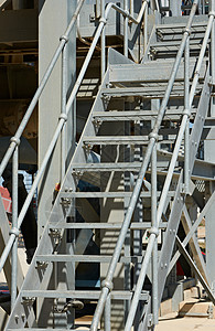 工业用锌合金楼梯背景图片