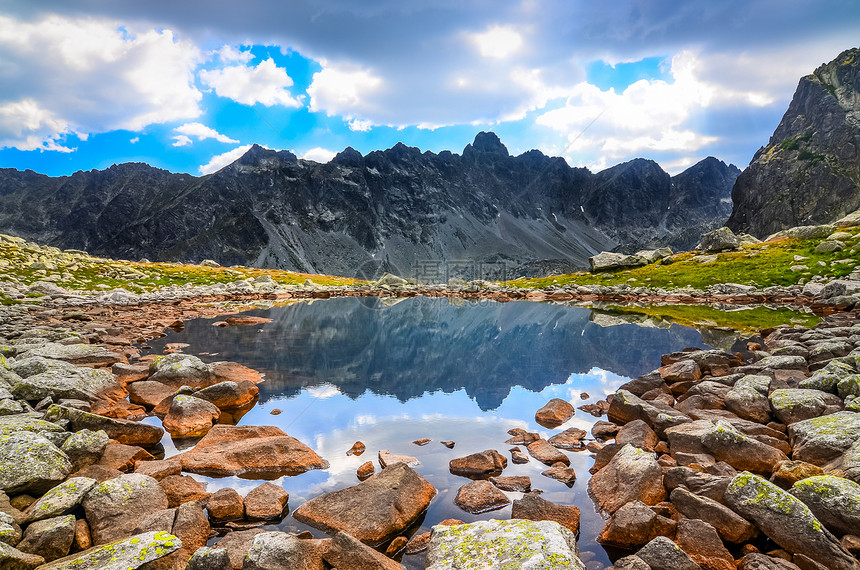 斯洛伐克Tatras高塔特拉斯山湖景象图片