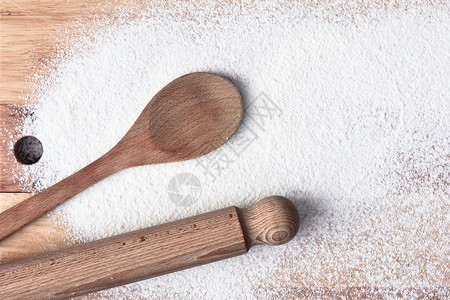 烧烤麸质美食台面厨房用具小麦蛋糕木头粮食面包背景图片