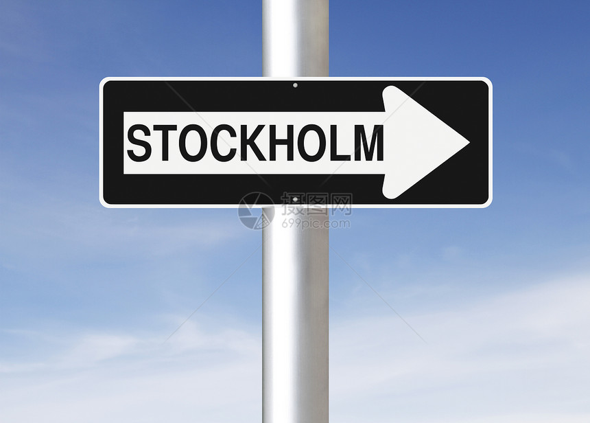 这条通往斯德哥尔摩的路蓝色城市路标首都天空指示牌单程图片