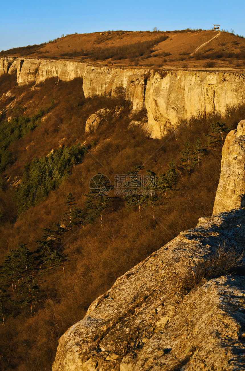 普罗瓦迪亚山坡石头爬坡悬崖地标旅行远足旅游石质历史图片