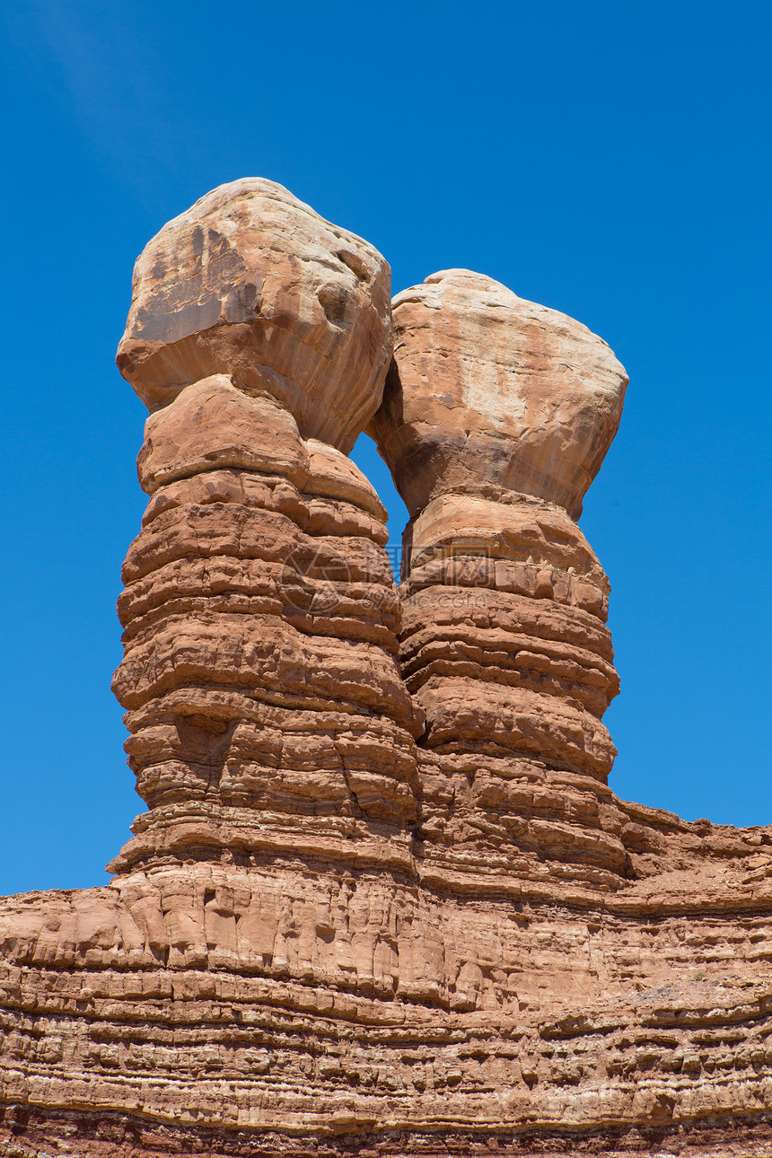 犹他州的双子岩石图片