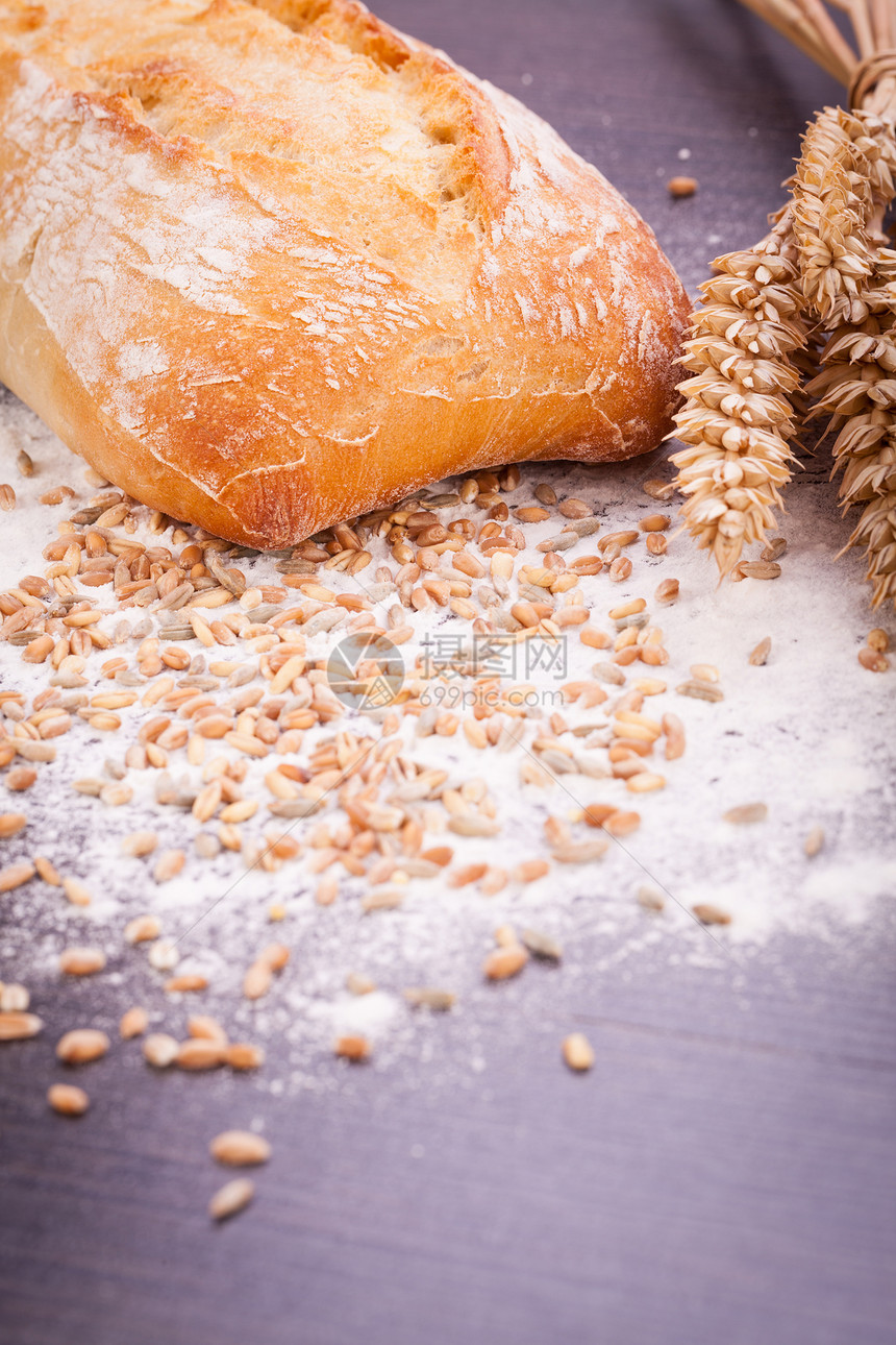 美味的新鲜面包面包面包包面包饼天然食品包子糕点化合物面包师脆皮碳水食物午餐小吃粮食图片