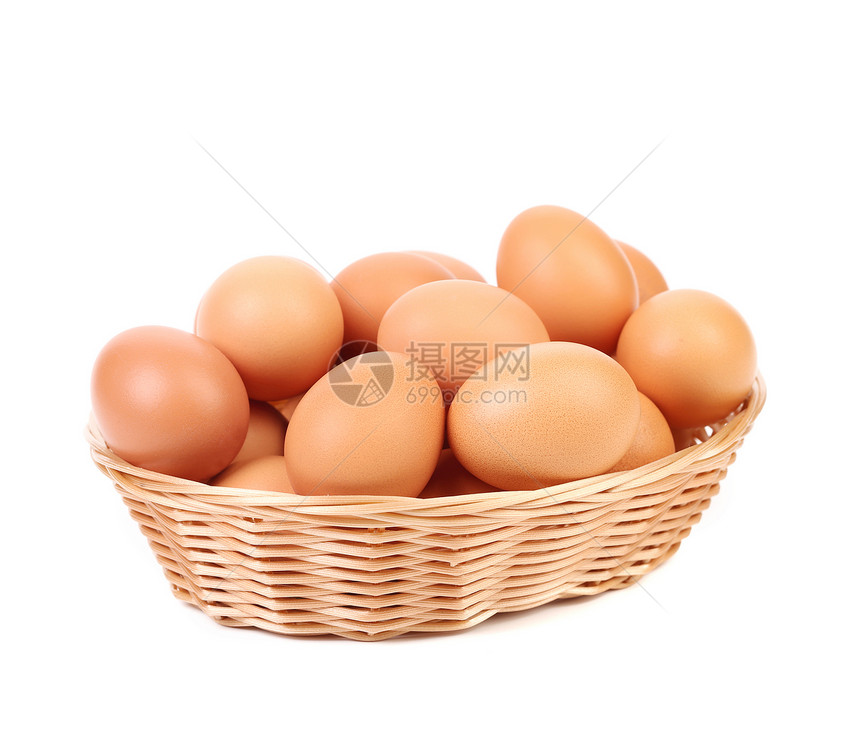 鸡蛋在篮子上图片