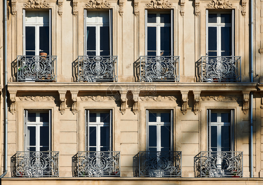 马赛的经典窗口建筑窗户图片