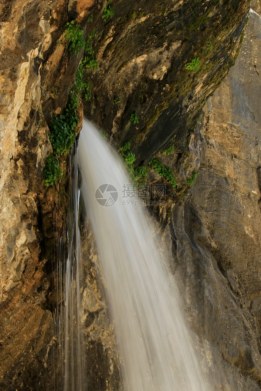 科罗拉多州格伦伍德峡谷湖湖盆地洞穴峡谷荒野地标风景岩石日志绿色瀑布图片