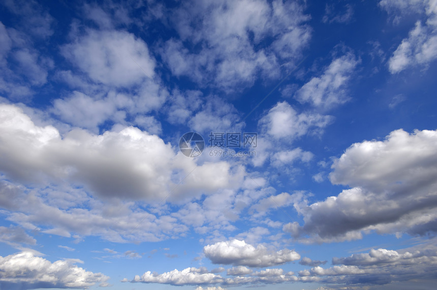 云层和蓝天空多云环境空气天堂蓝色天气天空气氛白色自由图片