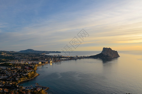 佩农德伊法赫Calpe 海湾高角度水平海岸阳光晴天支撑观点海洋背景