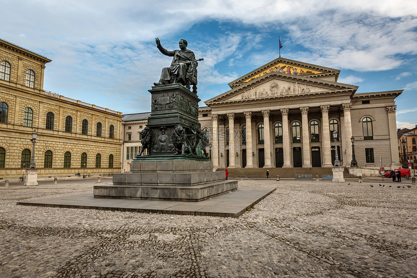 慕尼黑国家剧院 位于遗产天空音乐城市雕塑国王文化历史雕像地标图片