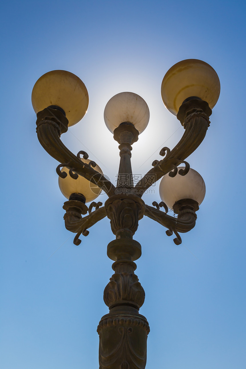 迪拜市的阿拉伯街道灯笼建筑学文化艺术金属街道路灯灯泡玻璃图片