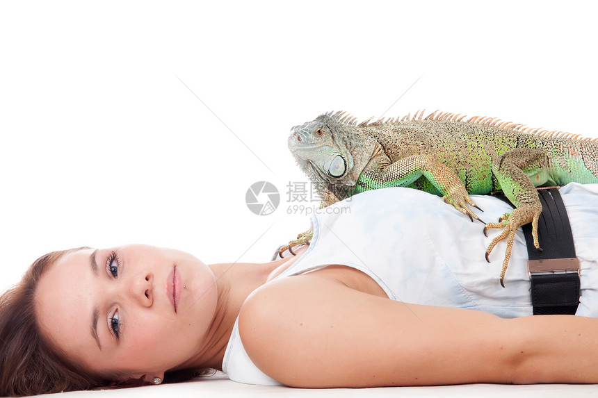 女孩和她的蜥蜴图片