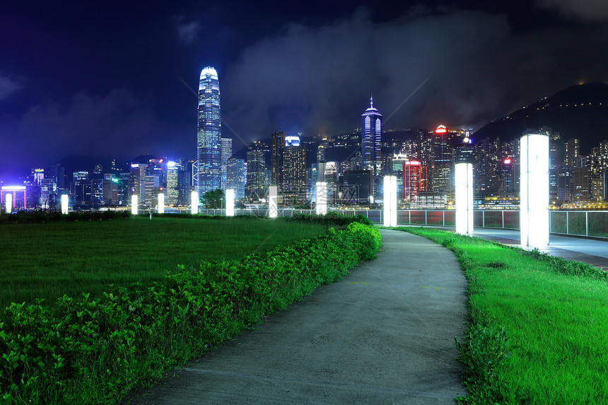 香港之夜建筑学办公室途径摩天大楼建筑景观玻璃旅行城市小路图片