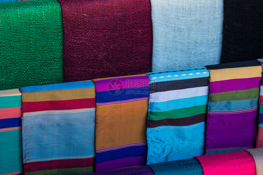 在市场上发现的制造厂家丝绸纺织品螺栓投标纤维织物材料图片