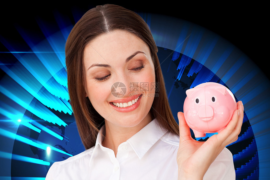 拥有小猪银行的自信商业妇女的综合形象 女商务人士地球粉色数字国际世界计算机蓝色女性套装存钱罐图片