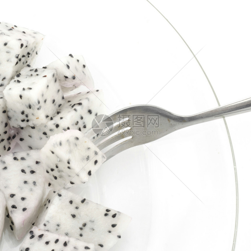 白上孤立的天盘上的龙果饮食维生素热带食物种子蔬菜营养水果生活图片