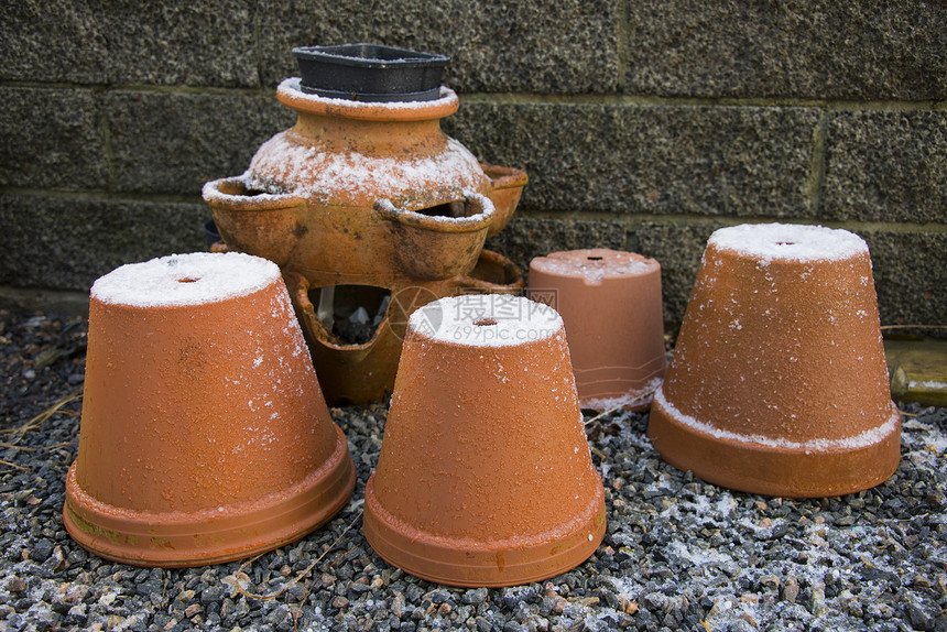 冬季的Terracotta锅图片