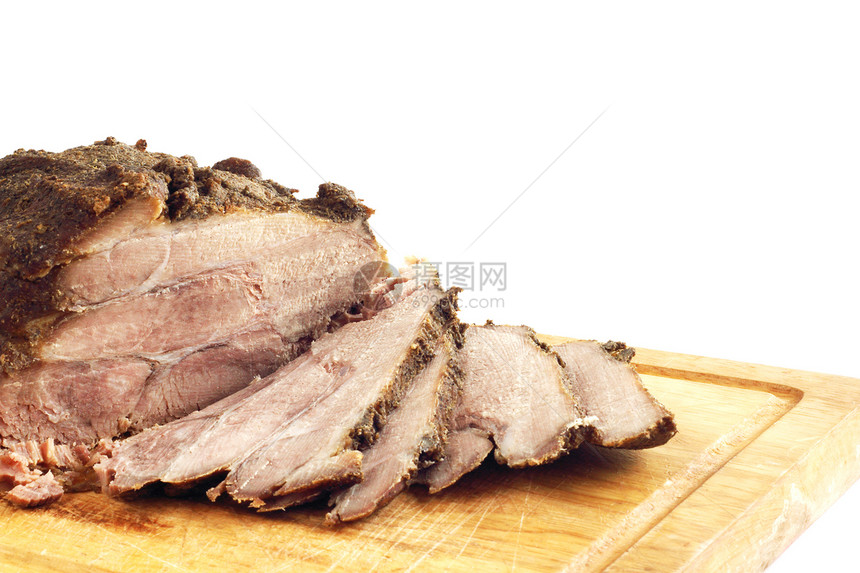 木板上的烤猪肉午餐鱼片炙烤胡椒牛肉白色木头食物火腿腰部图片
