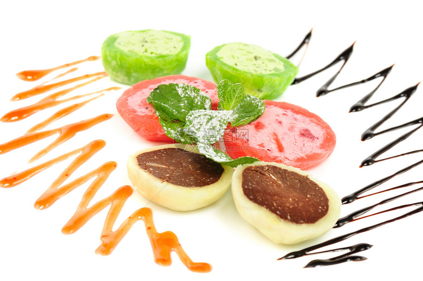 日本甜点土豆食物白色薄荷年糕粉色糖果盘子奶油绿色图片