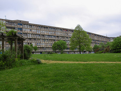 史密森尼伦敦罗宾汉花园野兽派住房社论地标花园建筑杰作英语王国财产背景