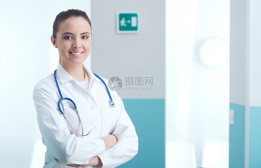 微笑女医生医院女子实验保健快乐医护人员职业女性医学医疗图片