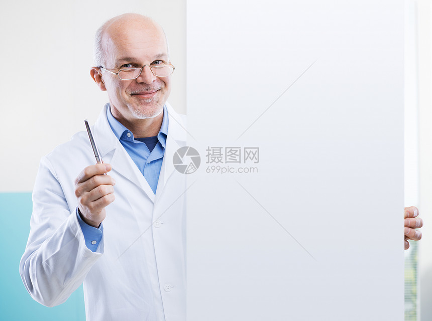 有签名的医生诊所男人医疗男性服务白色空白工作服职业实验图片