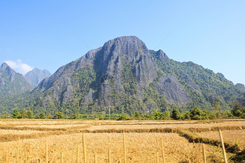 老挝Vang Vieng山景山脉风景旅行乡村天空热带场地场景植物假期图片