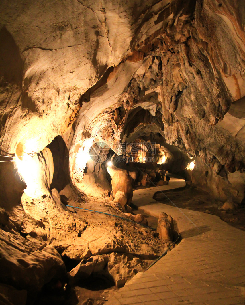 老挝万维昂的洞穴矿物石灰石旅游人行道石笋地标途径旅行岩石石头图片