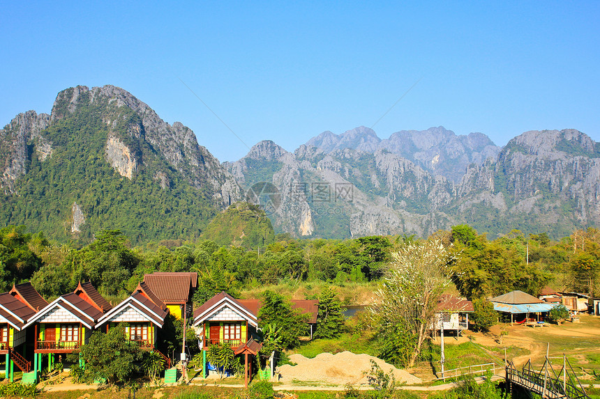 老挝Vang Vieng的景象丛林绿色假期天空乡村风景场景旅行热带美丽图片