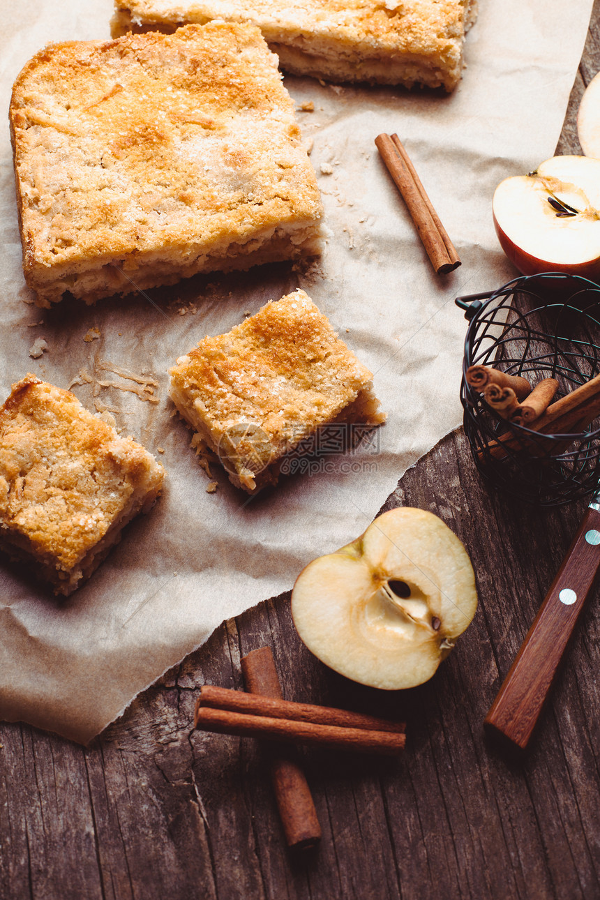 苹果蛋糕甜点乡村感恩水果羊皮纸糖果脆皮烘烤小吃肉桂图片