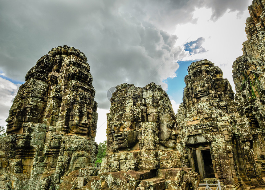 柬埔寨暹粒的和Angkor Wat高棉建筑群雕塑艺术历史宗教旅行废墟雕像寺庙佛教徒纪念碑图片