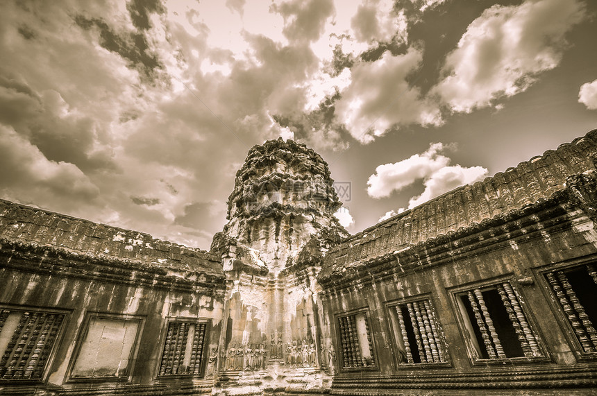 柬埔寨暹粒的和Angkor Wat高棉建筑群蓝色雕像文化岩石石头废墟收获建筑历史古董图片