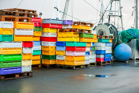 厦鼓码头在港口的渔船集装箱海军托盘贮存钓鱼渔业码头运输汽艇巡航背景