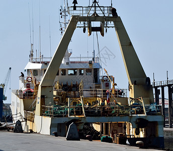 法国布洛涅南梅尔港的渔船水手渠道港口渔夫高清图片