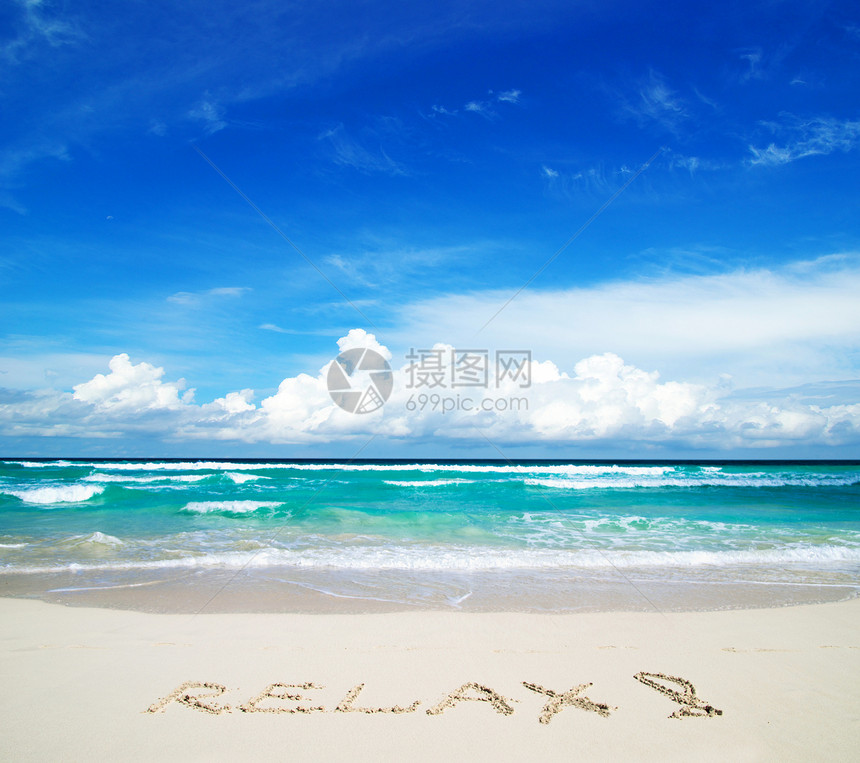 沙滩和热带海蓝色冲浪晴天太阳旅行假期天空支撑海洋海景图片