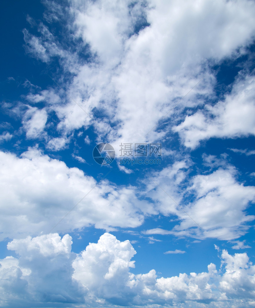 蓝蓝天空水分阴霾积雨天气气氛空气天蓝色季节阳光气候图片