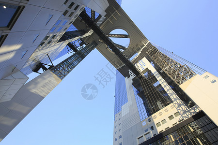 美高梅建筑日本大阪的蓝天空和美田天楼职场玻璃办公室城市蓝色商业地点建筑旅游地标背景