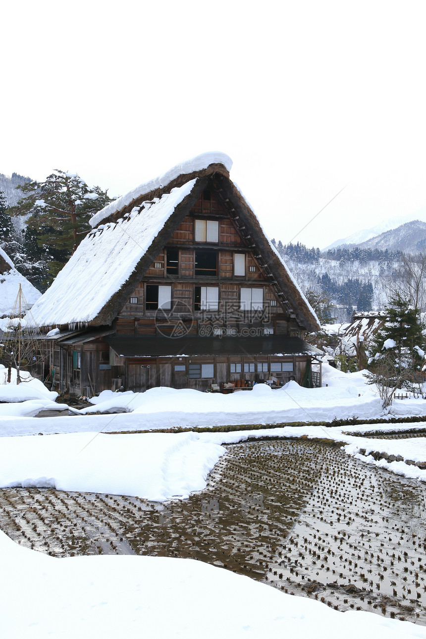 白川去村小屋合掌农场白川地标历史世界遗产茅草村庄运河建筑图片