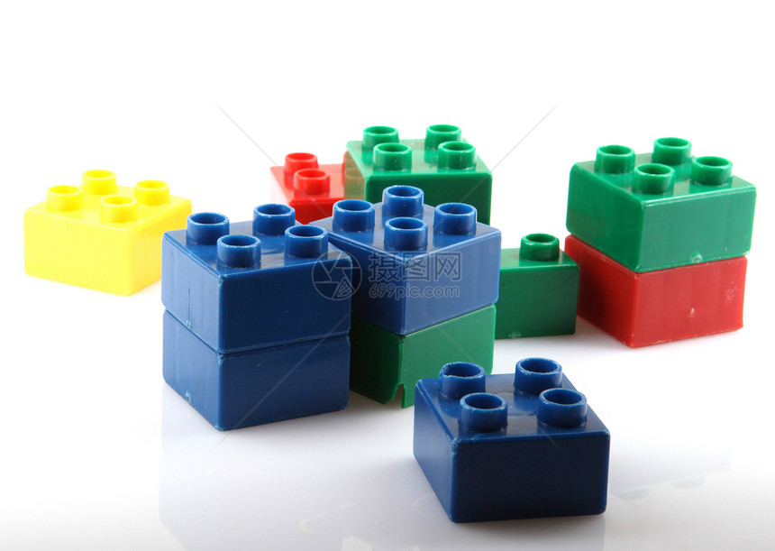 白色隔绝的建筑块建筑红色游戏蓝色童年玩具学习积木教育乐趣图片
