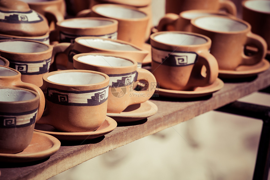 秘鲁 南美洲当地市场的陶瓷收藏礼物贸易旅行茶壶手工杯子蓝色旅游文化图片