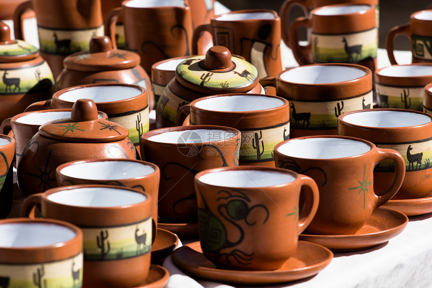 秘鲁 南美洲当地市场的陶瓷宏观销售传统礼物纪念品黏土店铺旅行文化工艺图片