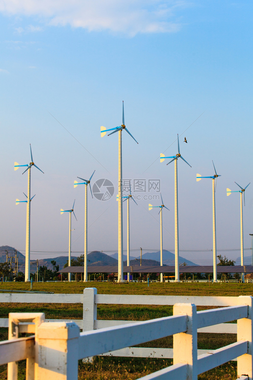 风力涡轮机活力技术金属全球天空创新环境发电机植物蓝色图片