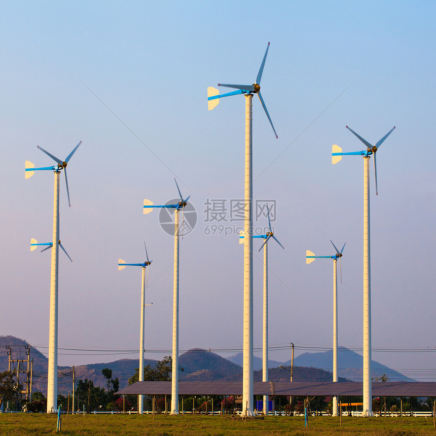 风力涡轮机农场蓝色全球绿色活力植物发电机技术场地天空图片